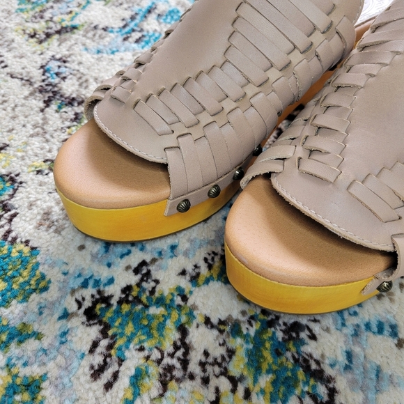 NWT Dingo 100% Leather Tan Woven Platform Women's Summer Heels, Size 9.5 - Picture 5 of 10